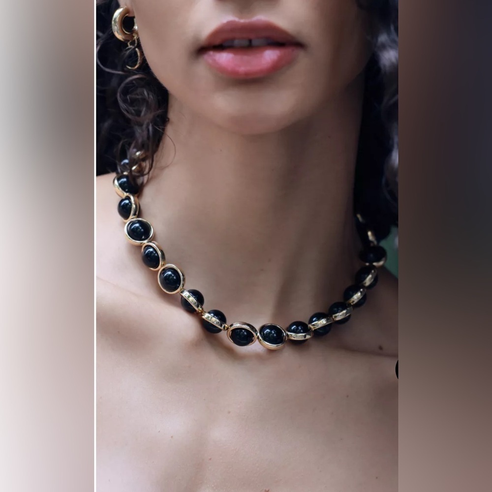 - Zara Style Vintage Metal Resin Beads Chain Necklace And Earrings 🚨🔥